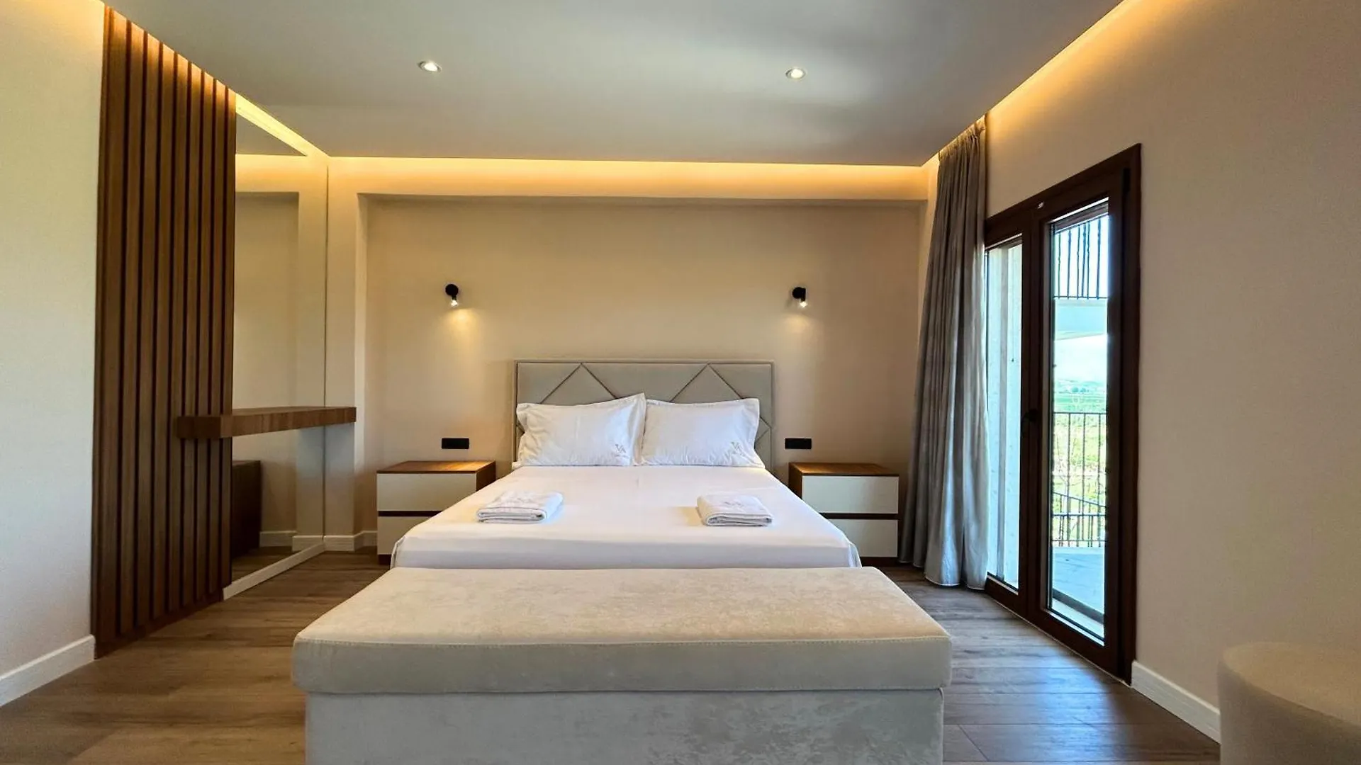 Hotel Vila Ami Trajas