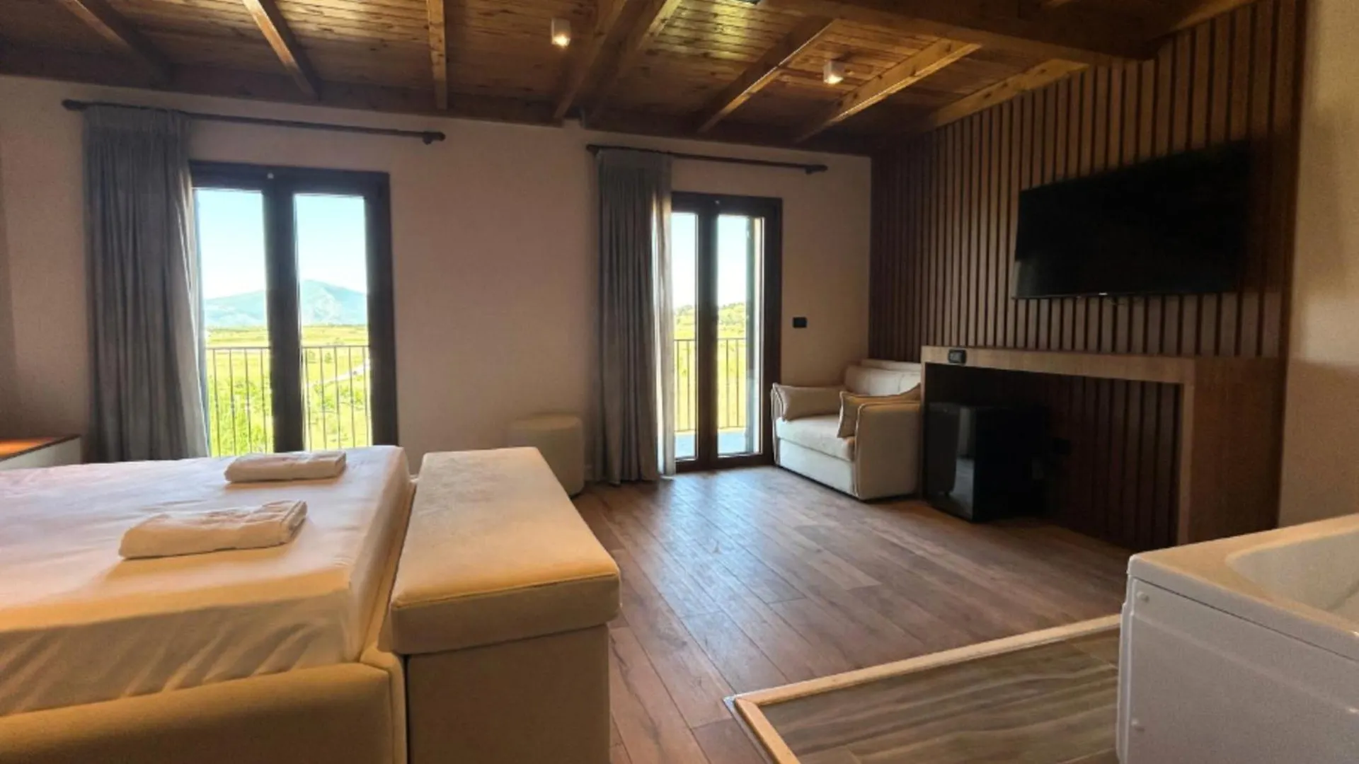 Hotel Vila Ami Trajas