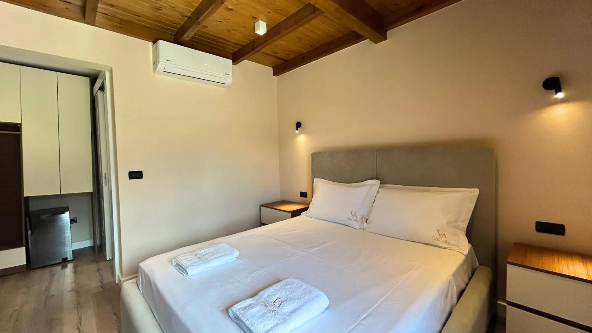 Hotel Vila Ami Trajas 0*,